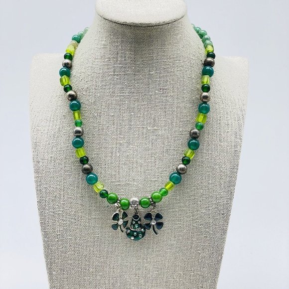 St Patrick Theme Necklace Silver Tone Enamel Charms Shamrock Leprechaun Hat - Picture 5 of 7